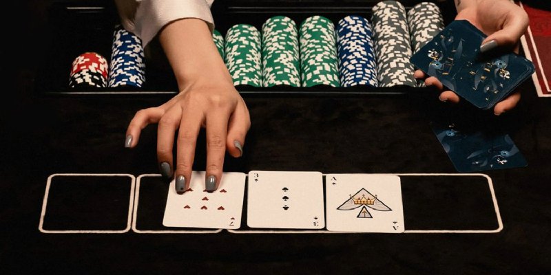 Giới thiệu chi tiết luật chơi của một ván Texas Poker